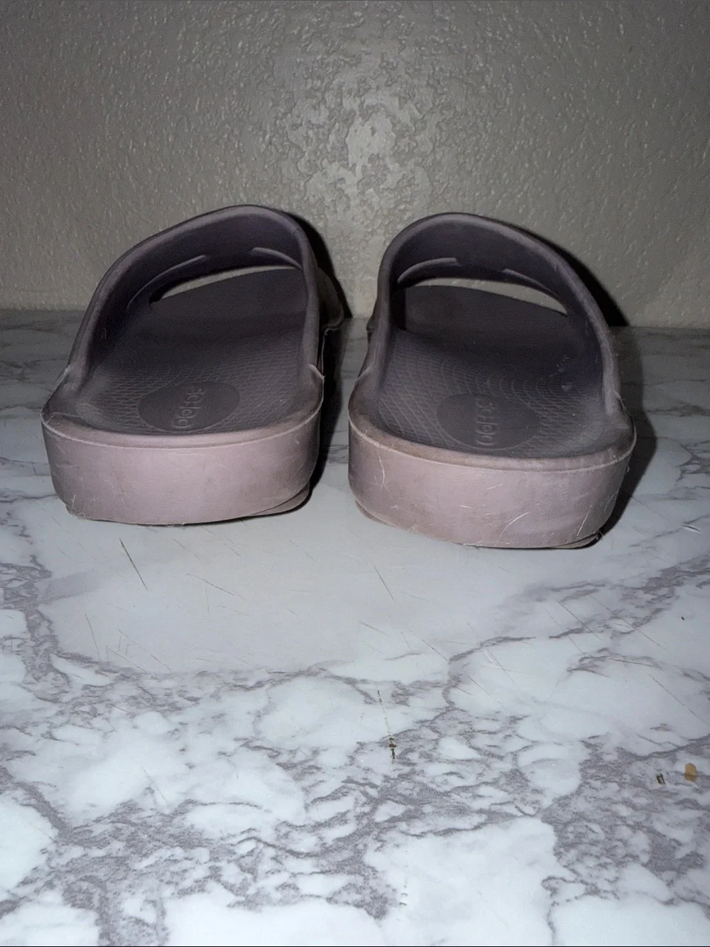 OOFOS Slide Sandals Purple M6-W8